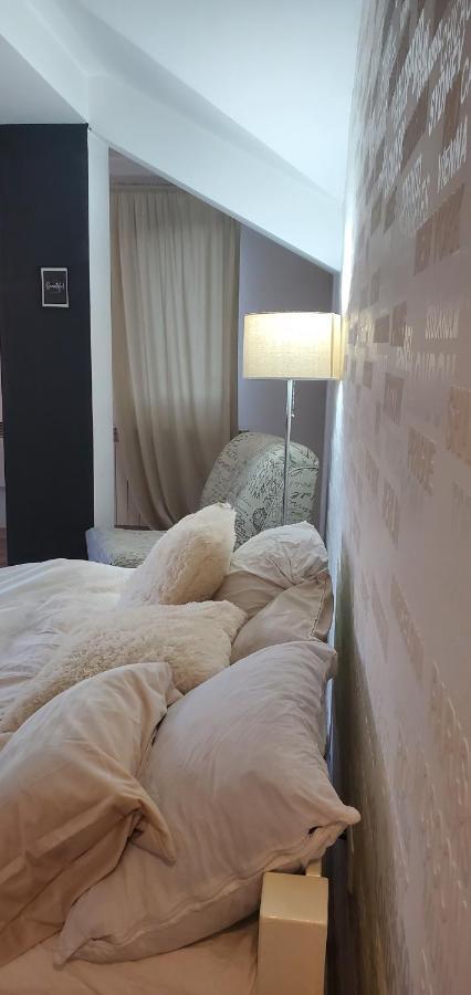 Sleep And Drive White Apartment Sarajevo Exterior foto