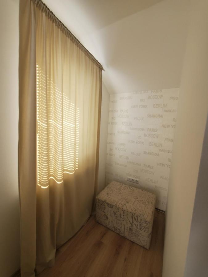 Sleep And Drive White Apartment Sarajevo Exterior foto